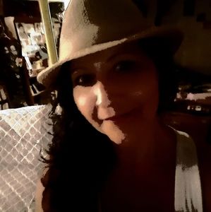 Meet your Posher, Brandi